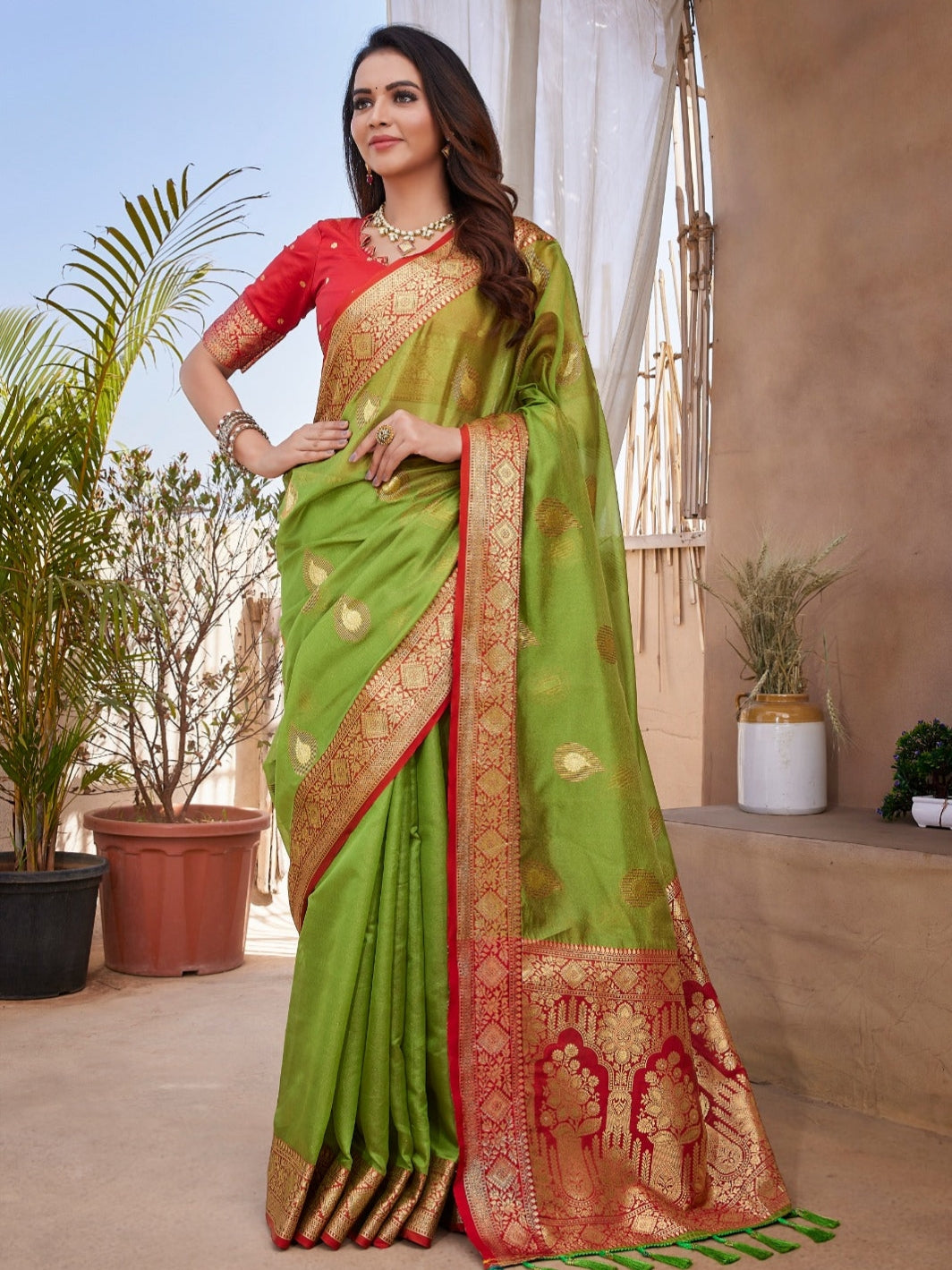 Mehndi Organza Silk Saree With Zari