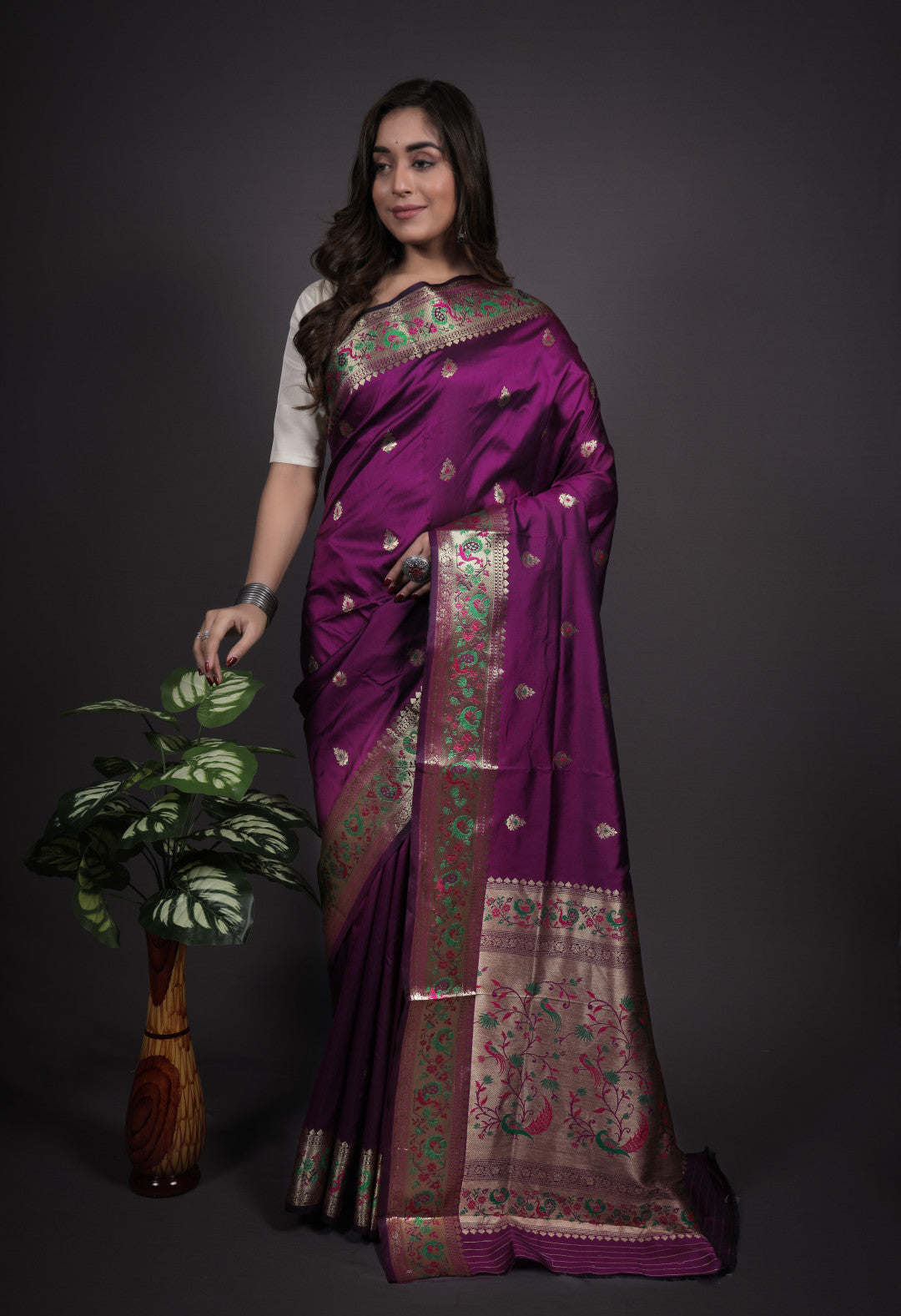 Magenta Paithani Zari Weaving Silk Saree