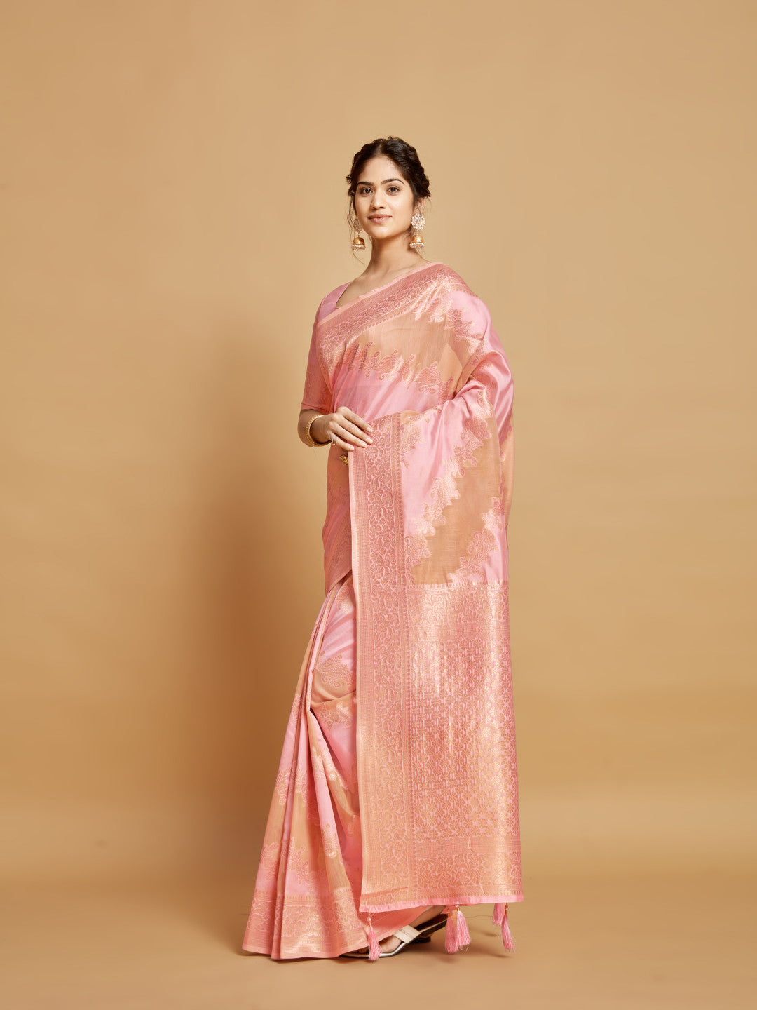 Peach Linen Silk Saree With Zari Work