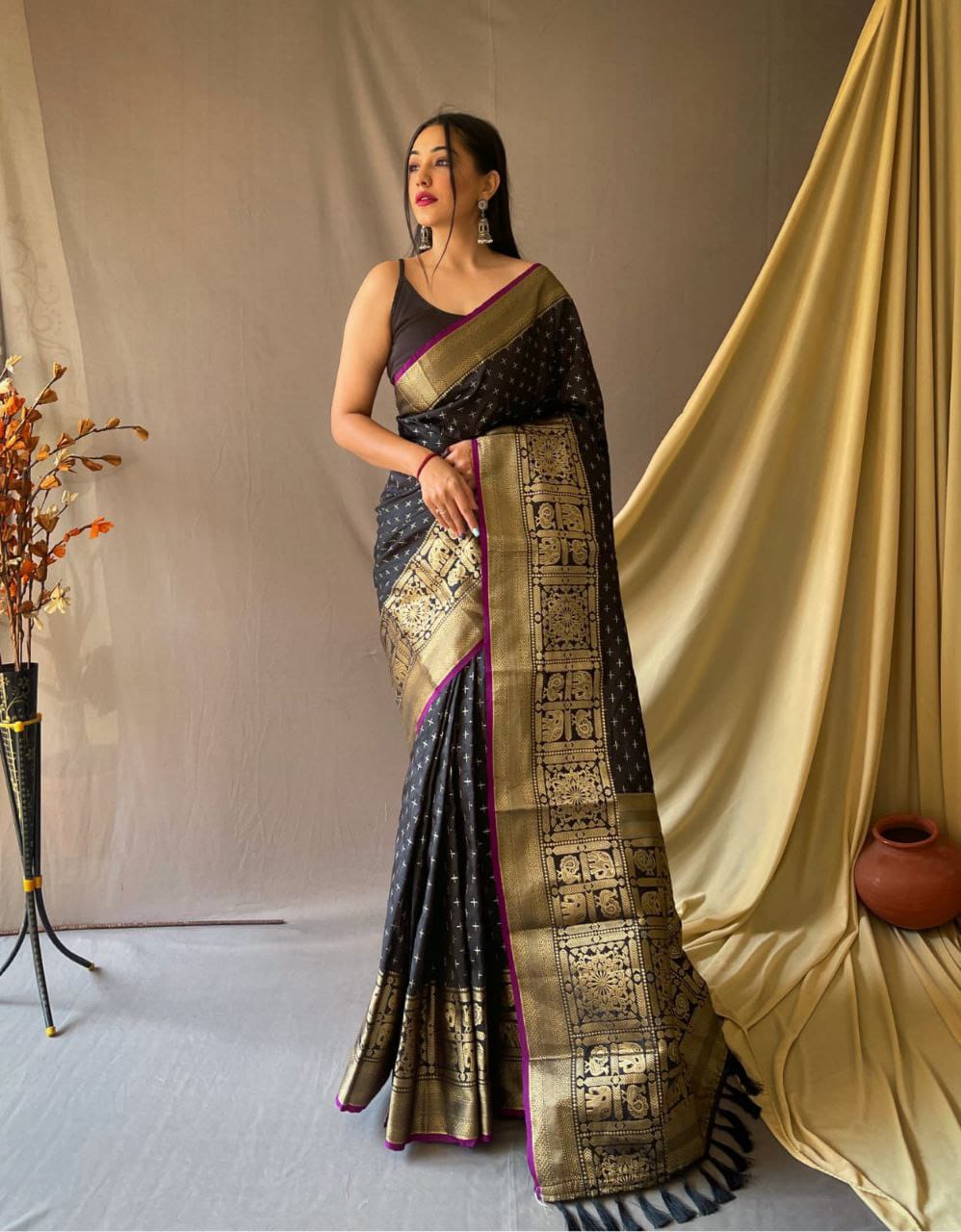 Black Banarasi Silk Saree Zari Weaved