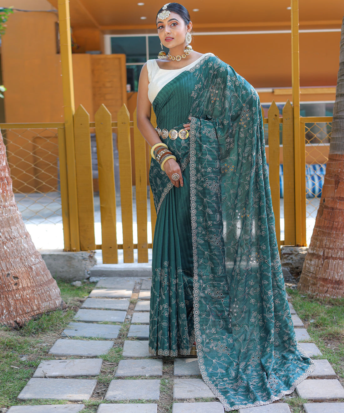 Green Pure Soft Silk Saree With Thread Handwork