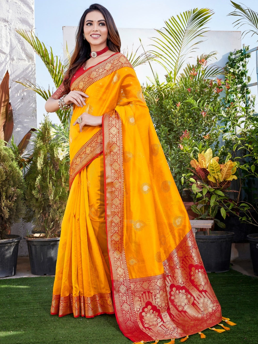 Yellow Organza Silk Saree With Zari