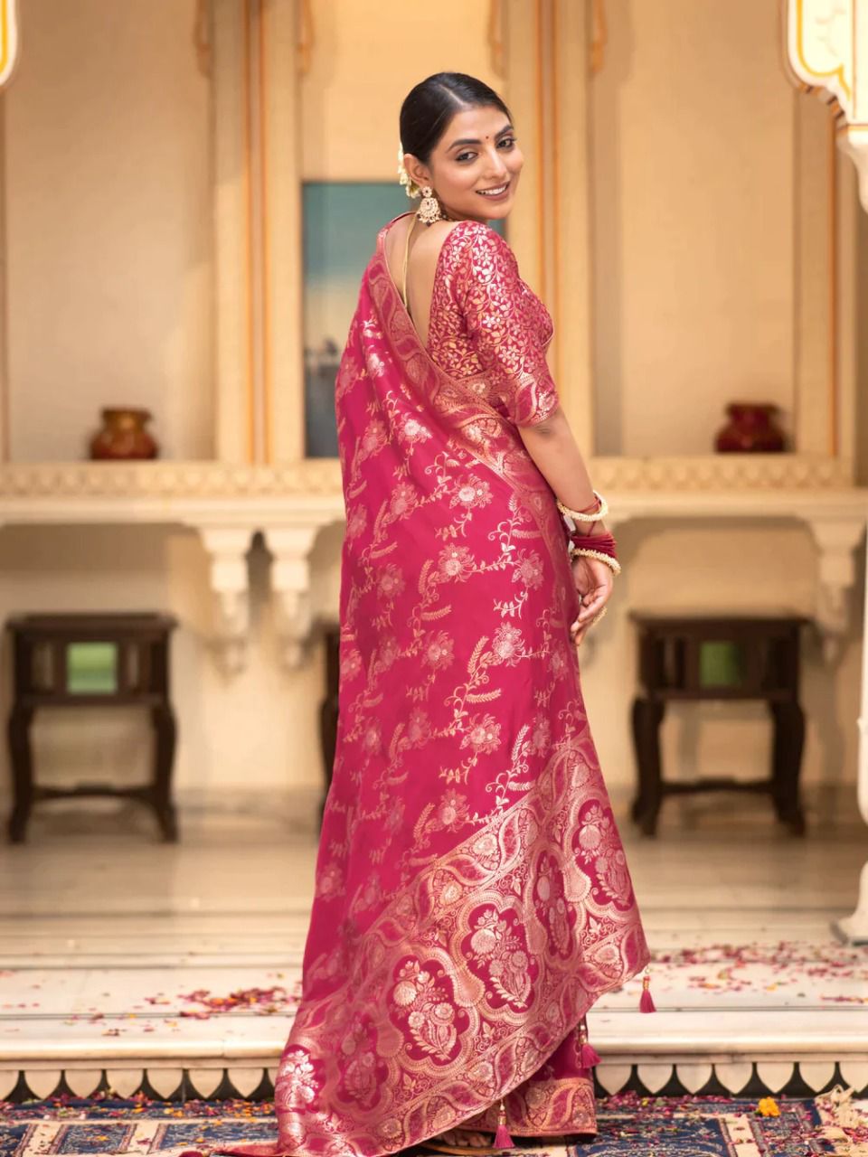 Zari Banarasi Silk Saree Red With Pink Tone