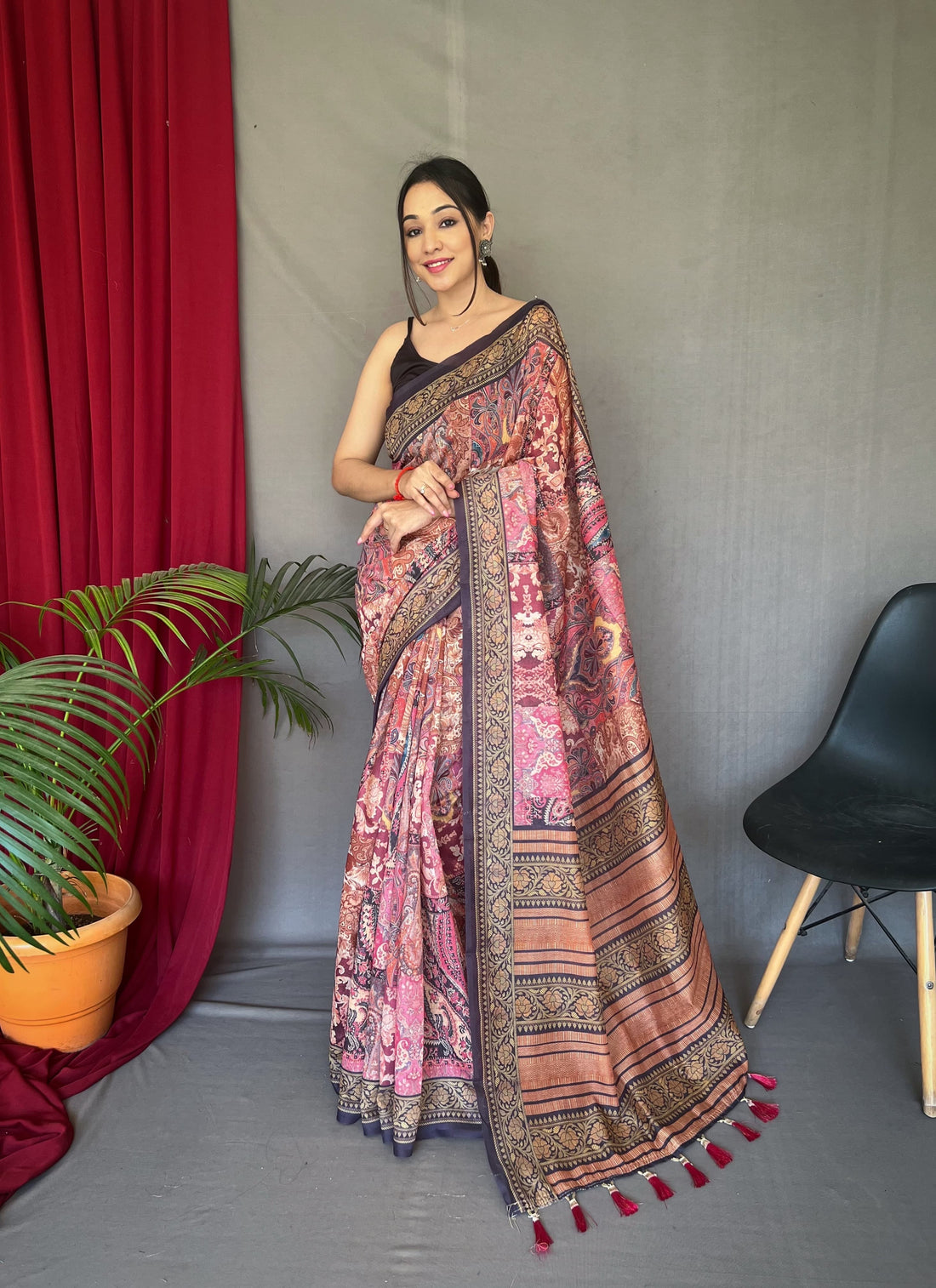 Kashmiri Digital Print Multicolor Saree